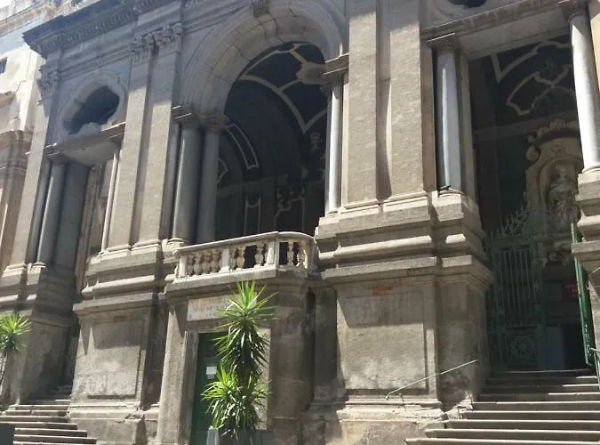 Il Teatro Di Nerone *